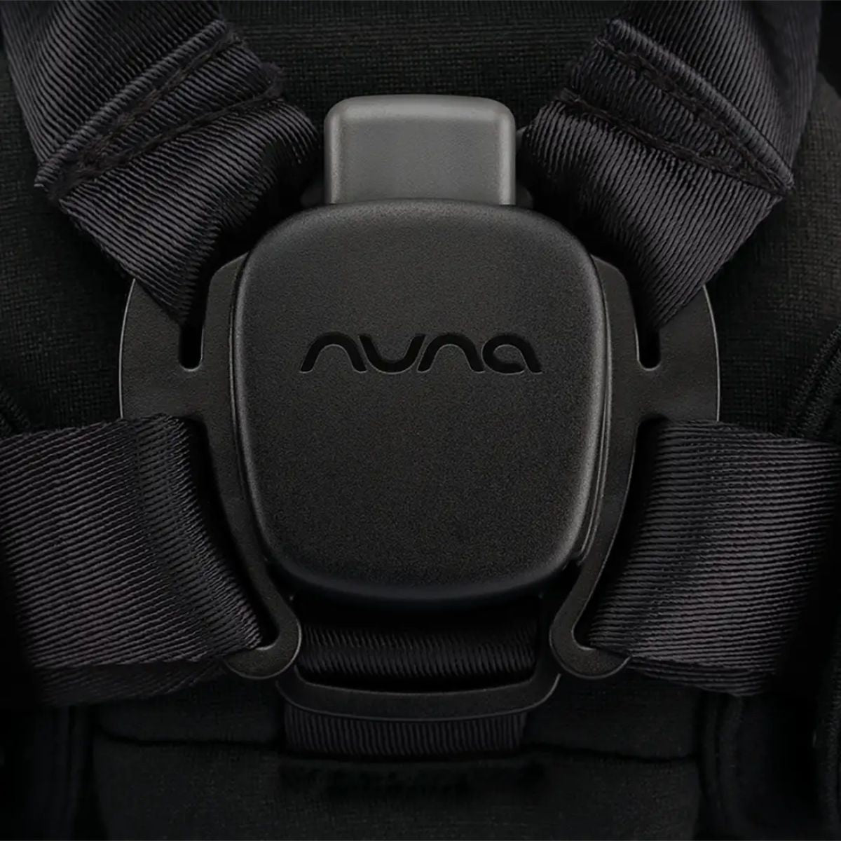 Cadeira de Balanço Nuna Bryn Sanderson-Black Walnut - Safe and Secure for Peace of Mind